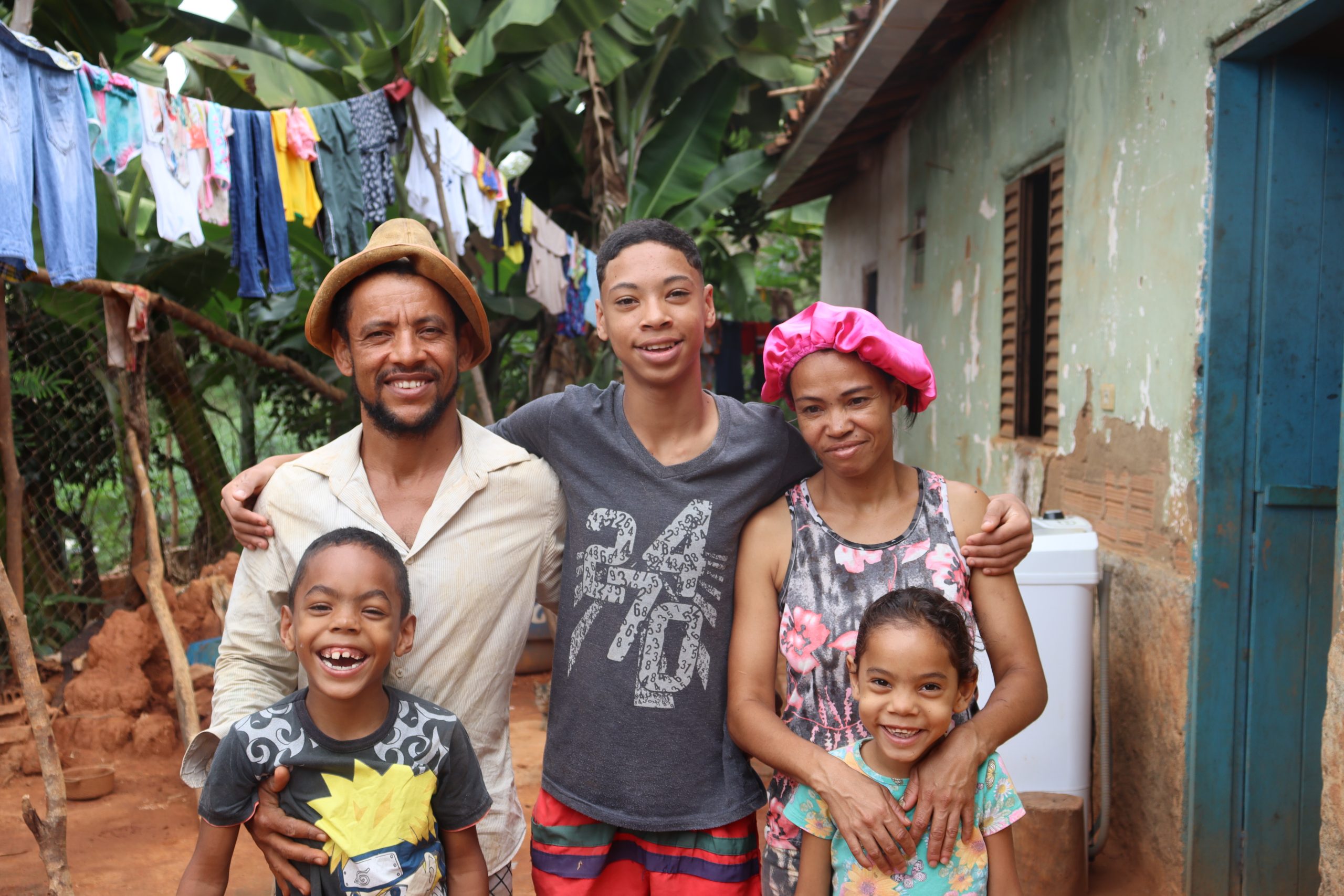 Mostrar crianças apadrinhadas no childfund com sua família