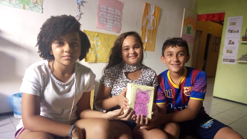 Crianças participam de atividade de educação financeira